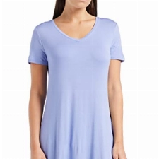 Amazon Essentials Damen Kurzärmeliges Swing-Kleid mit V-Ausschnitt, Regulär, Sanftviolett, XS